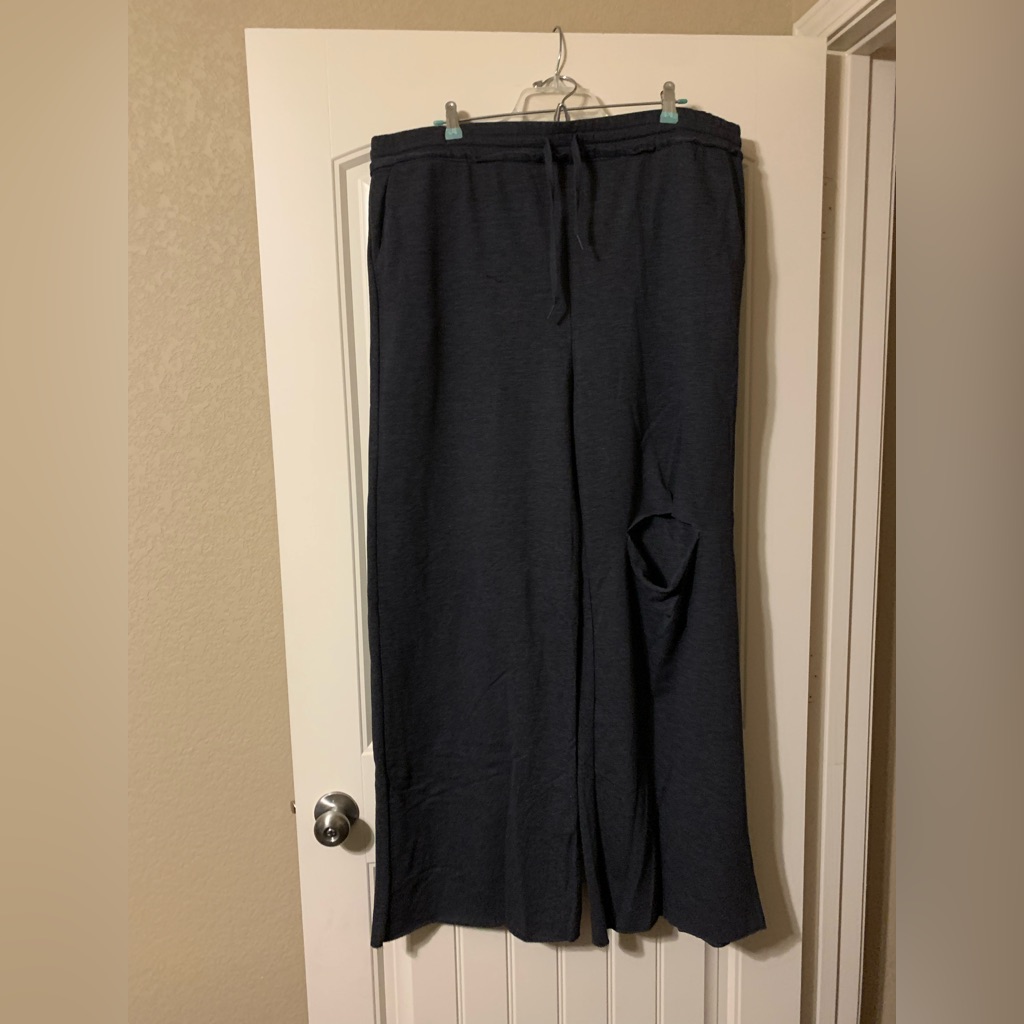 Zenana Distressed Sweatpants